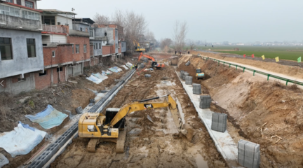 赤子情深報桑梓 阜陽籍企業家400余萬傾情回饋家鄉建筑工程