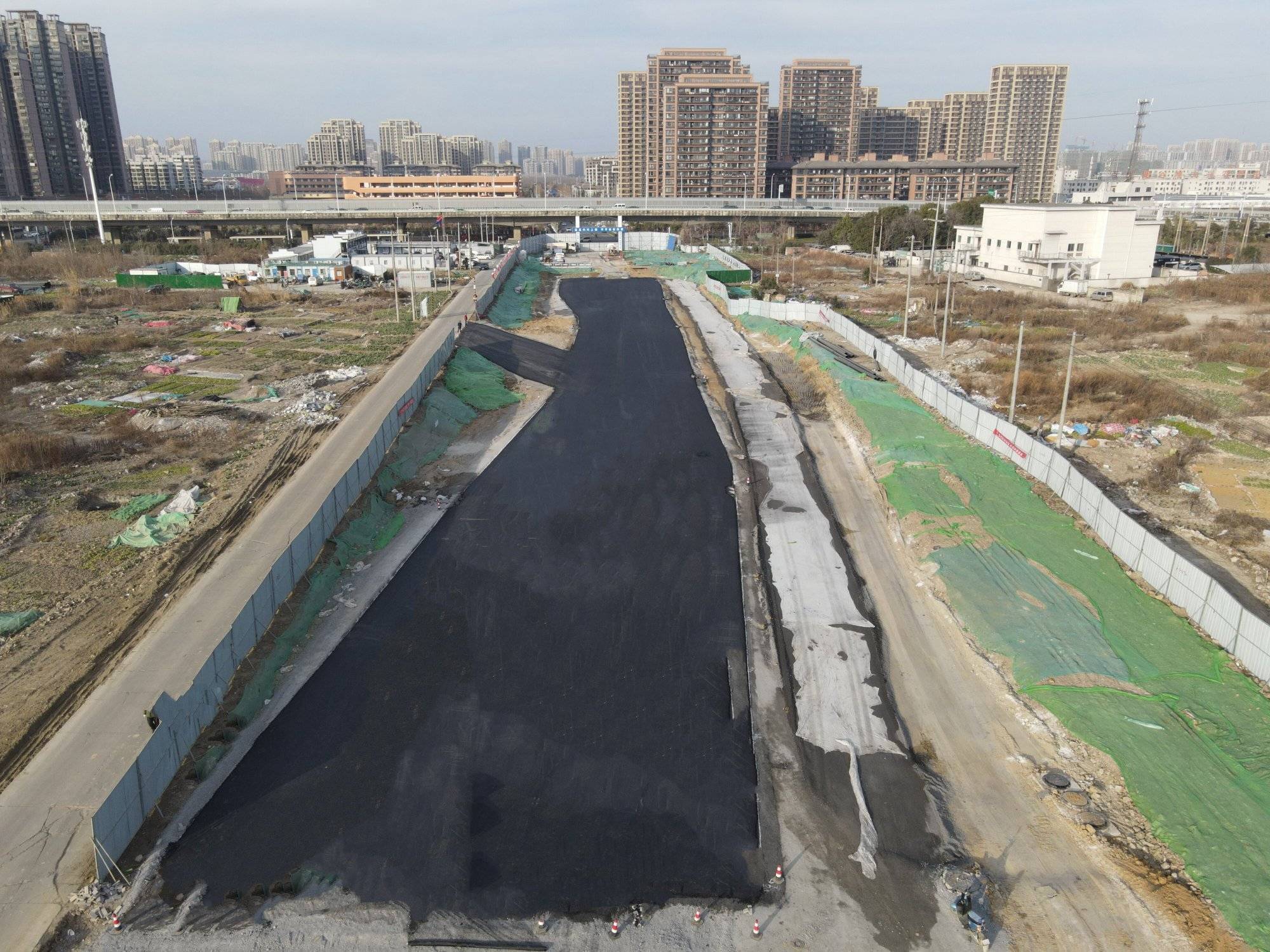 新葵壩路、海康路、鼓樓路、海潮路市政工程項目2019年12月14日施工簡報